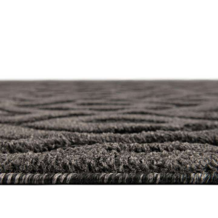7' 10 x 7' 10 Easy-Clean Trellis Textured Indoor / Outdoor Square Rug