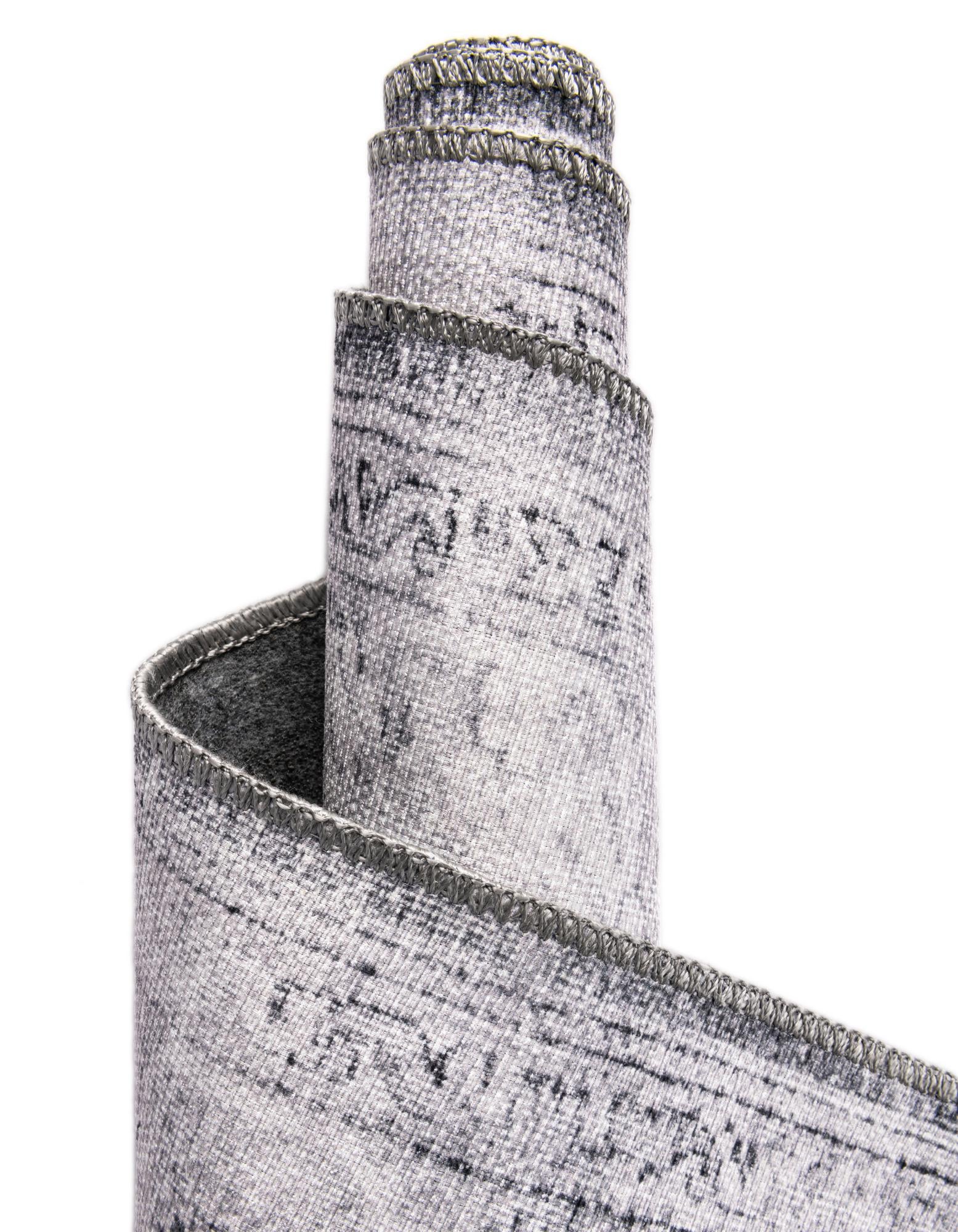 7' 6 x 7' 6 Washable Timeless Square Rug