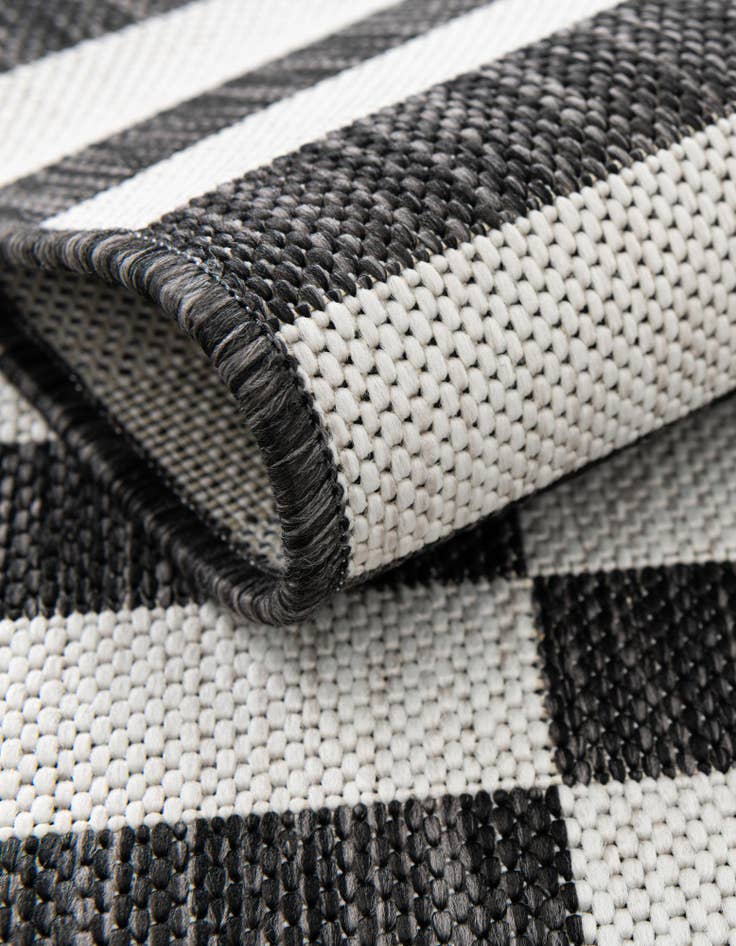 Detail image of 2' 7 x 4' Washable Ribbon Indoor / Outdoor Hearth Rug