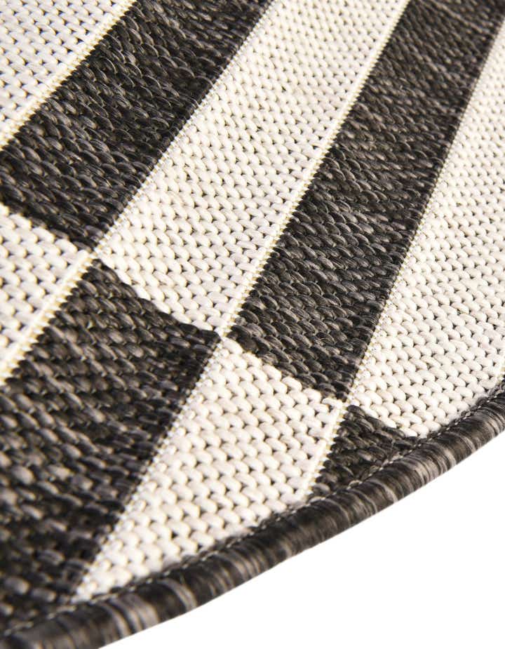2' 7 x 4' Easy-Clean Ribbon Indoor / Outdoor Hearth Rug