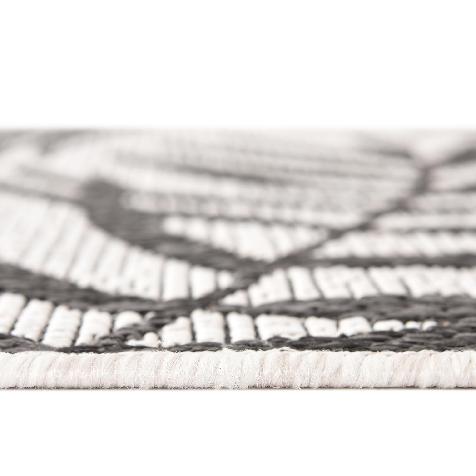 4' x 4' Easy-Clean Botanical Indoor / Outdoor Round Rug