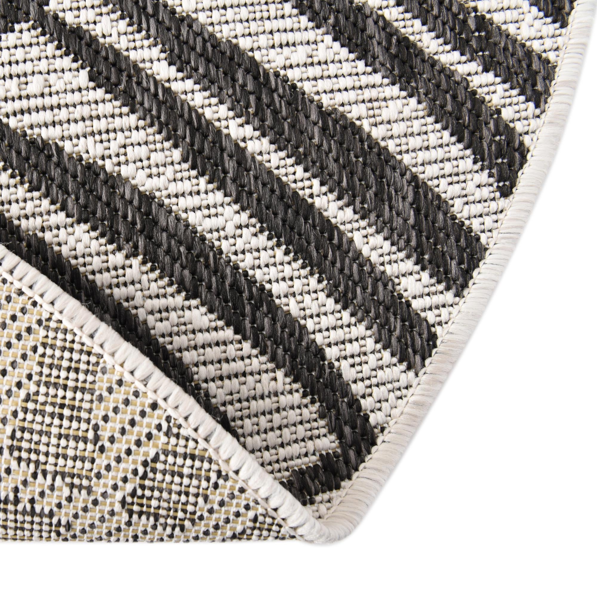4' x 4' Easy-Clean Botanical Indoor / Outdoor Round Rug