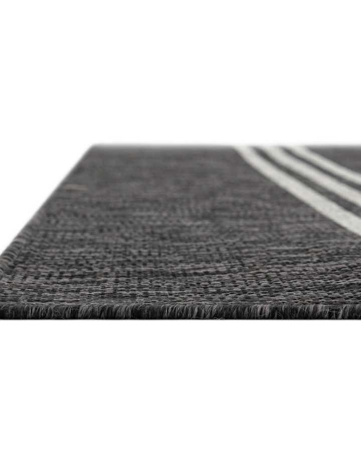 7' 10 x 7' 10 Easy-Clean Jill Zarin Anguilla Indoor / Outdoor Octagon Rug