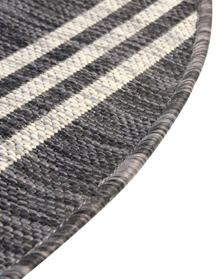 5' 3 x 8' Easy-Clean Jill Zarin Anguilla Indoor / Outdoor Oval Rug
