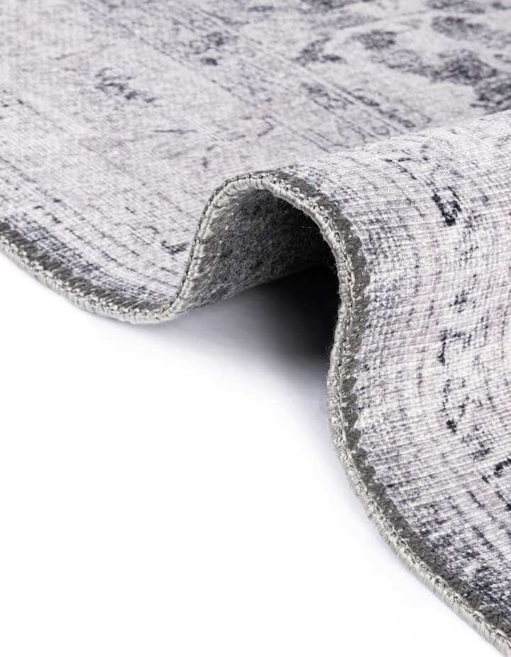 5' x 8' Washable Timeless Oval Rug