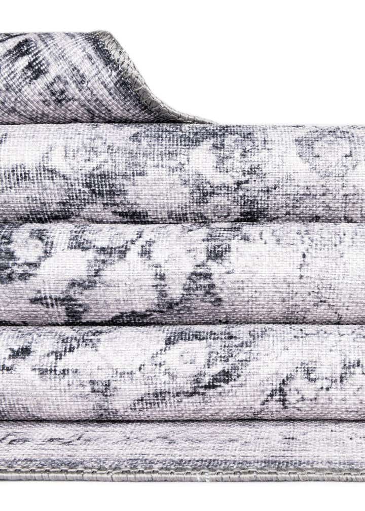 5' x 8' Washable Timeless Oval Rug
