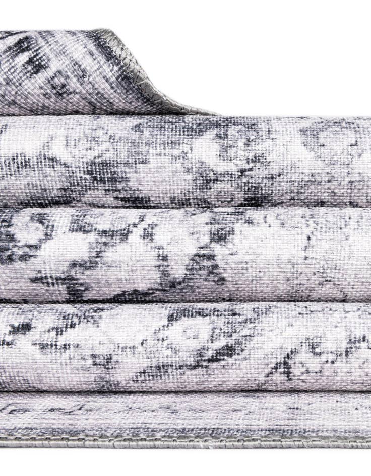 Detail image of 5' x 8' Washable Timeless Oval Rug