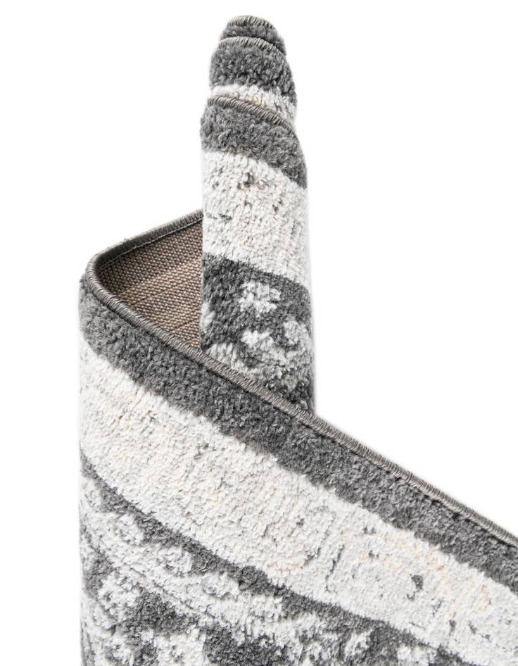 Detail image of 6' x 9' Aurelia Rug