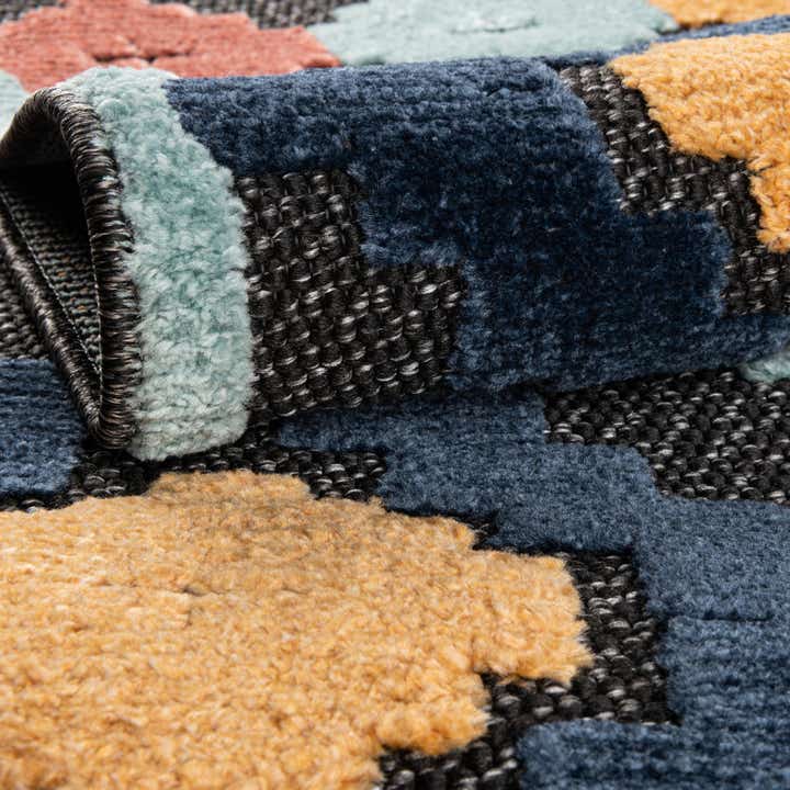 7' 10 x 10' Easy-Clean Belize Indoor / Outdoor Rug