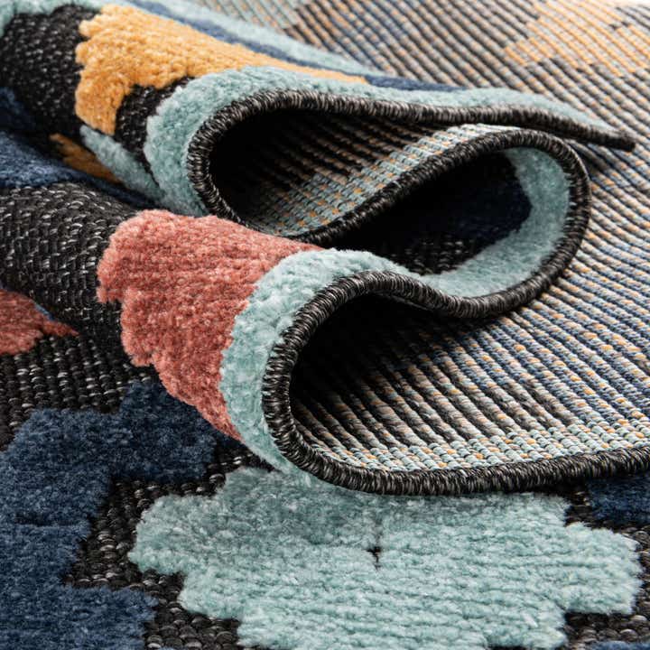 7' 10 x 10' Easy-Clean Belize Indoor / Outdoor Rug