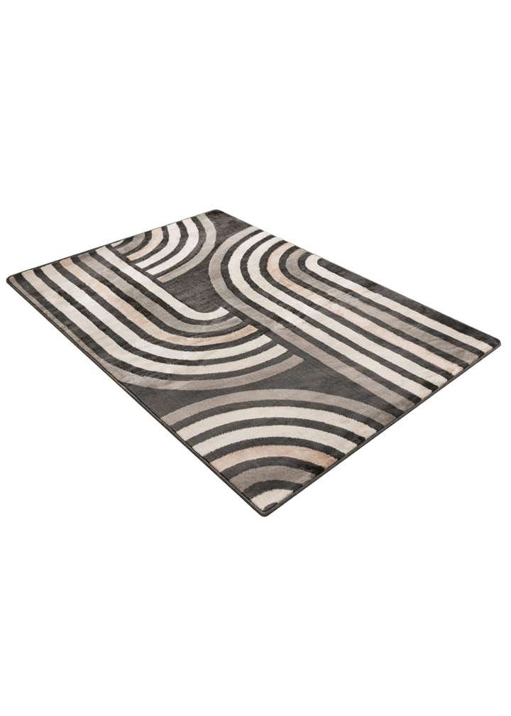 4' x 6' Charlotte Rug