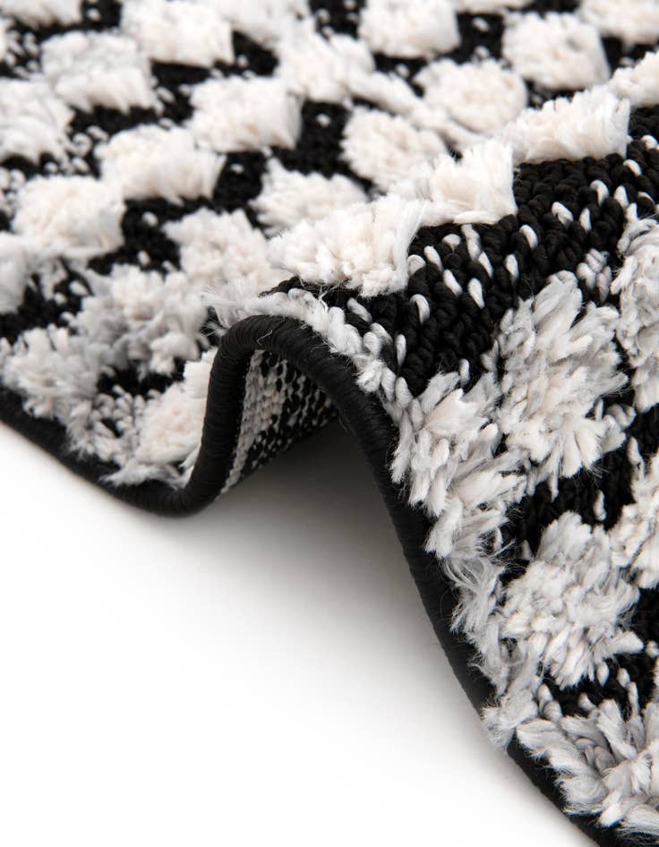 Detail image of 6' x 9' Cherokee Rug