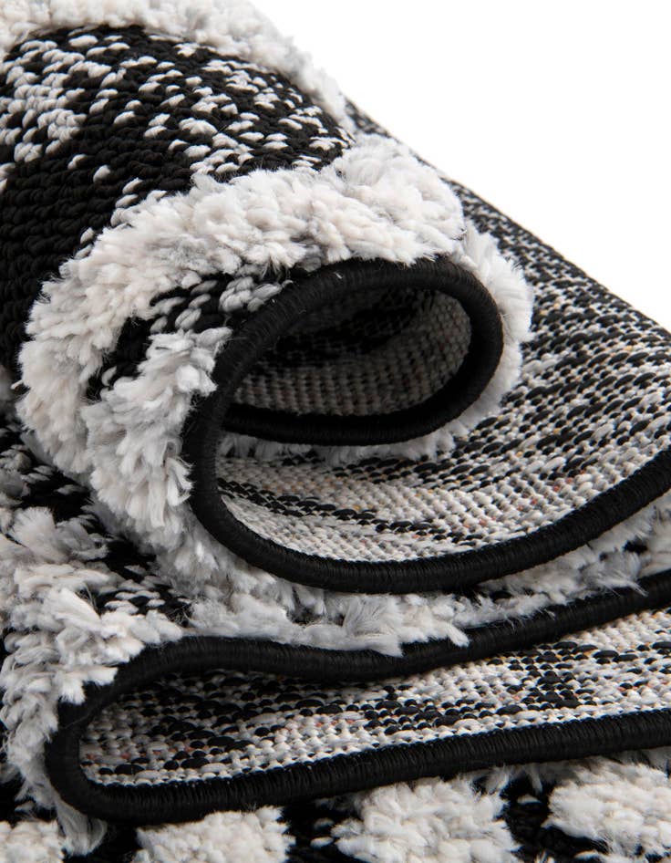 Detail image of 6' x 9' Cherokee Rug