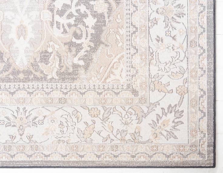 Detail image of 4' x 6' Heritage Rug