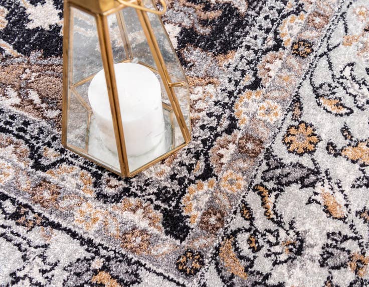 Detail image of 4' x 6' Legacy Rug