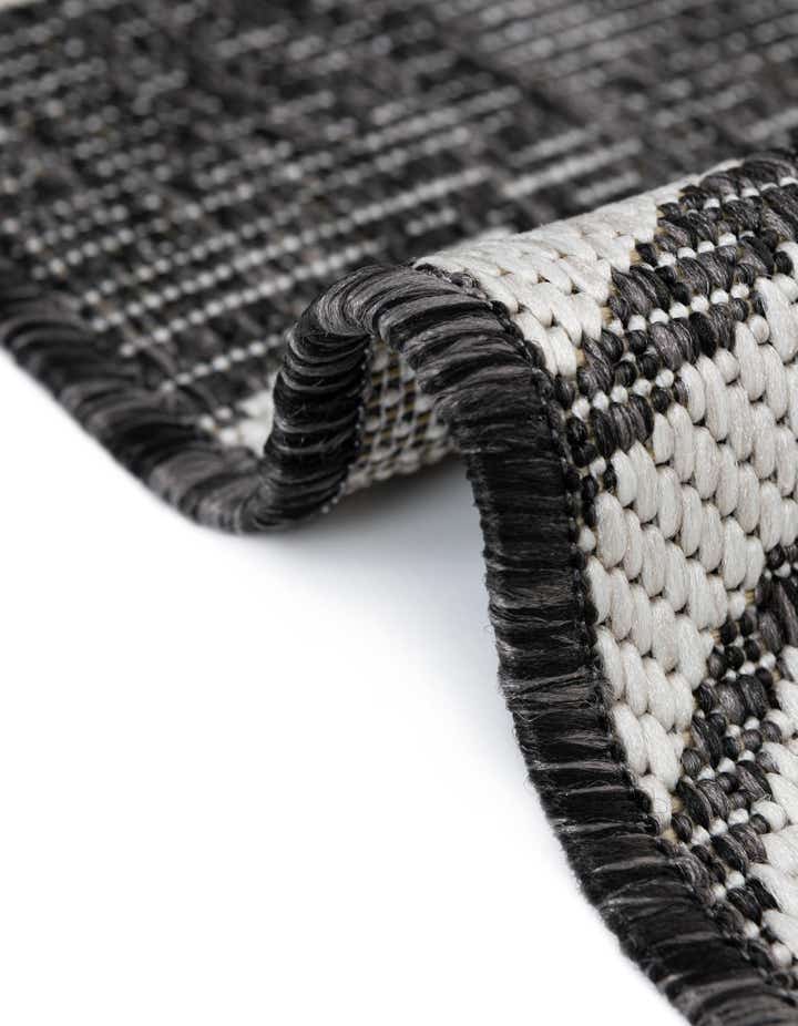 10' x 13' Easy-Clean Botanical Indoor / Outdoor Rug