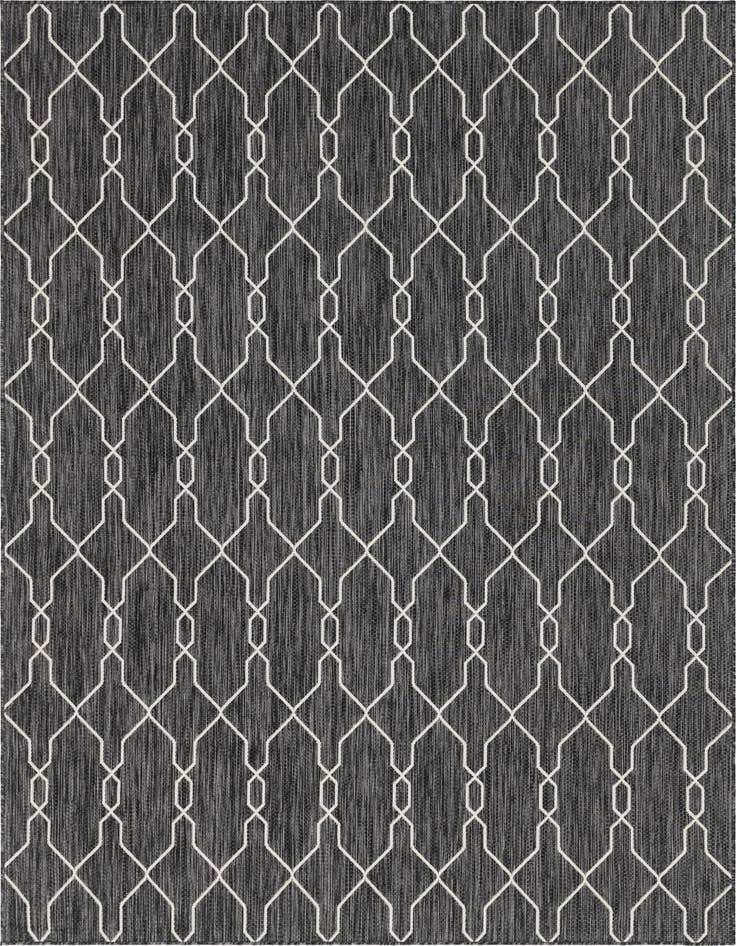 Detail image of 7' 10 x 11' Easy-Clean Lattice Indoor / Outdoor Rug