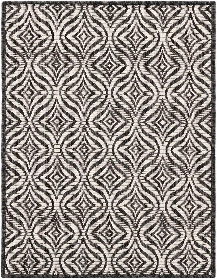 Detail image of 2' x 3' Easy-Clean Lattice Indoor / Outdoor Rug