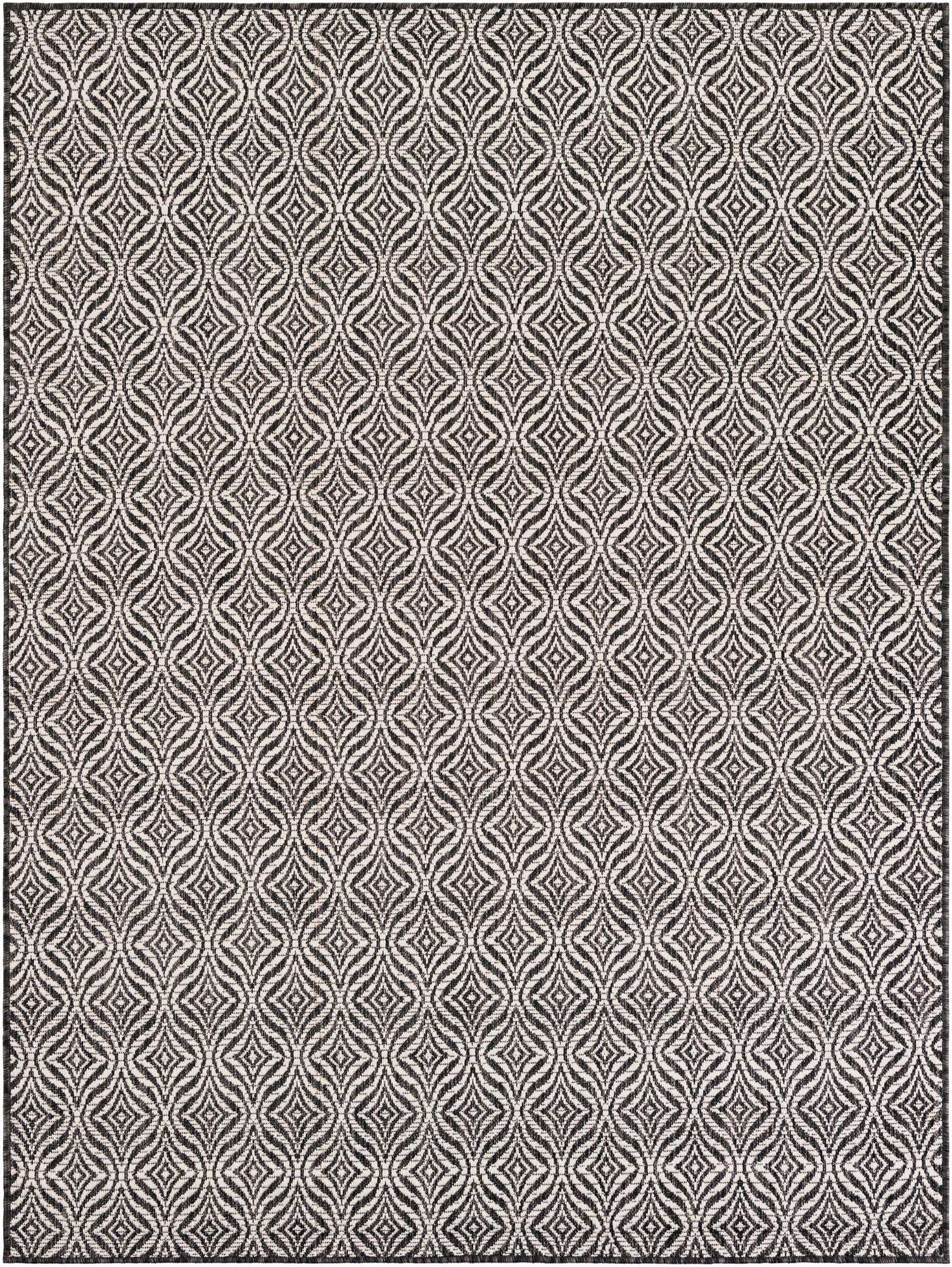 5' 3 x 7' Easy-Clean Lattice Indoor / Outdoor Rug