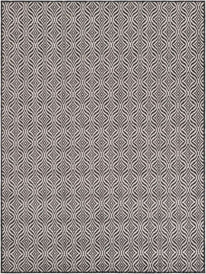 5' 3 x 7' Easy-Clean Lattice Indoor / Outdoor Rug