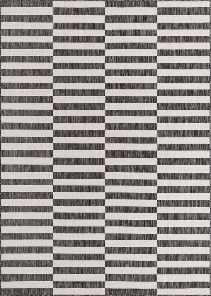 7' 10 x 11' Easy-Clean Striped Indoor / Outdoor Rug