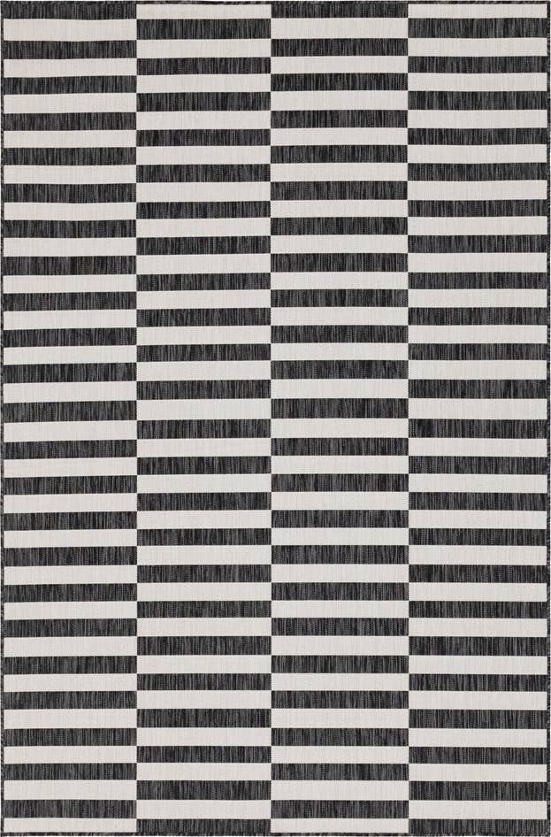 Detail image of 6' x 9' Easy-Clean Striped Indoor / Outdoor Rug