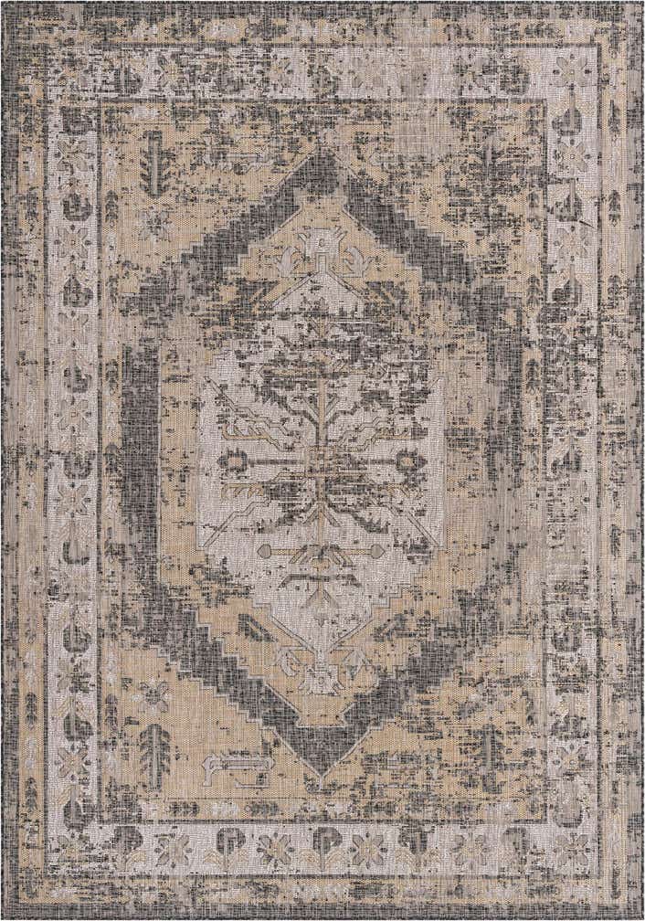 7' 10 x 11' Easy-Clean Traditional Indoor / Outdoor Rug