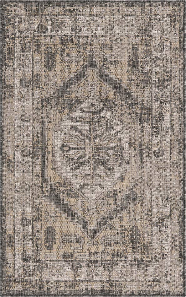 Detail image of 3' x 5' 3 Easy-Clean Traditional Indoor / Outdoor Rug