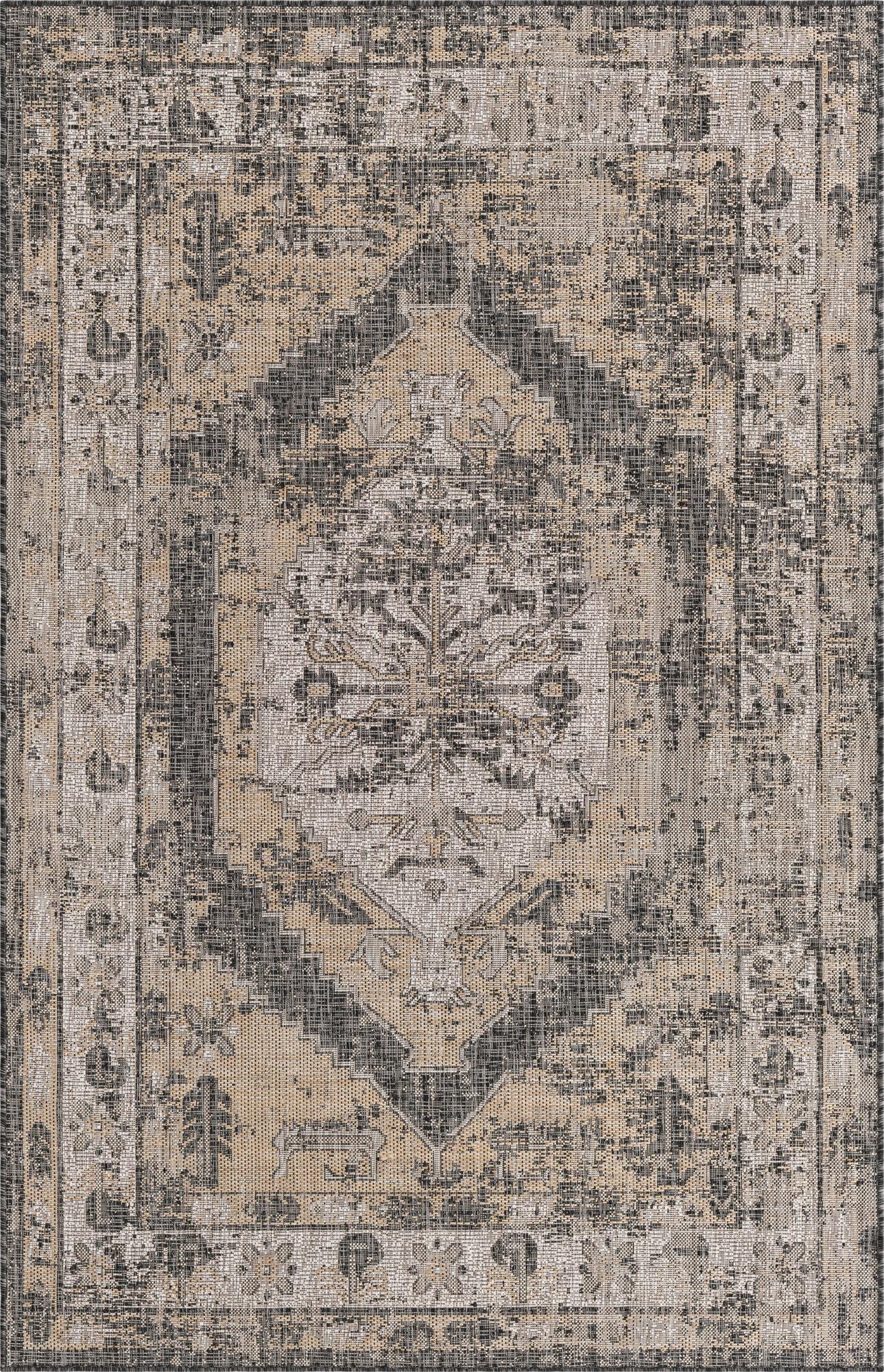 5' 3 x 8'  Washable Traditional Indoor / Outdoor Rug