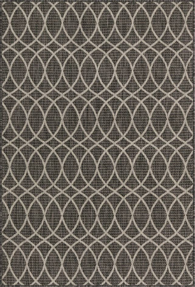 Detail image of 4' x 6' Easy-Clean Trellis Indoor / Outdoor Rug