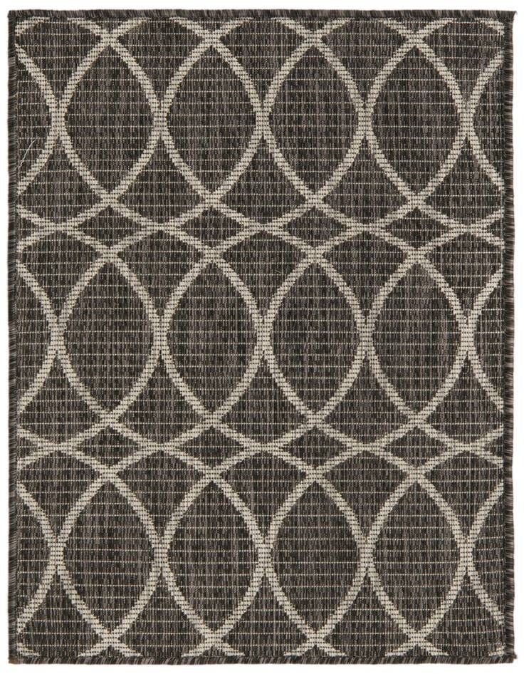 Detail image of 2' x 3' Easy-Clean Trellis Indoor / Outdoor Rug