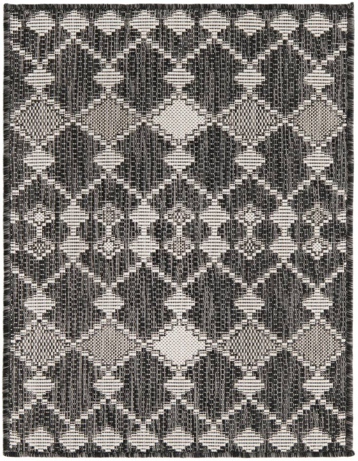 Detail image of 2' x 3' Easy-Clean Trellis Indoor / Outdoor Rug