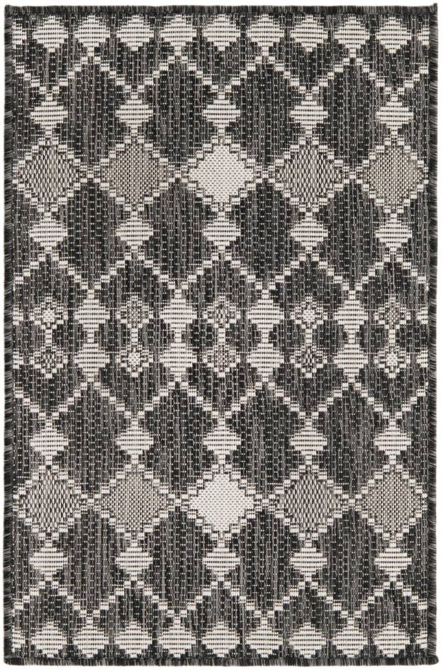 Detail image of 2' x 3' Easy-Clean Trellis Indoor / Outdoor Rug