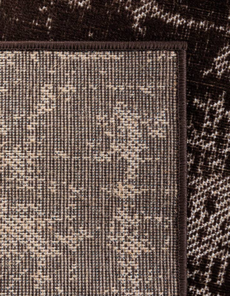 Detail image of 5' 3 x 8' Valencia Rug