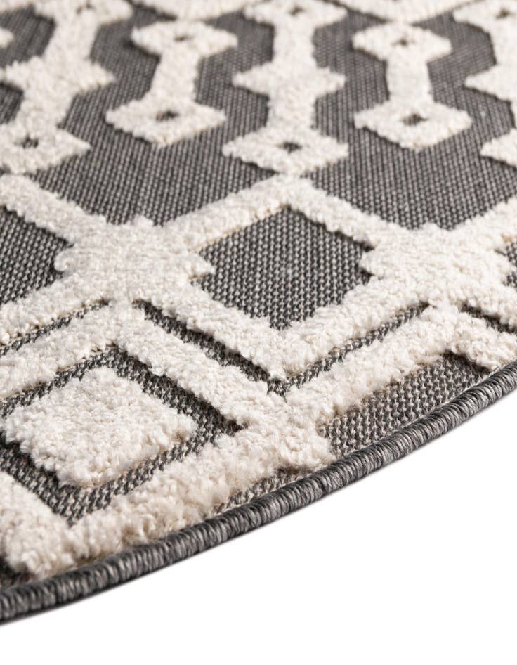 Detail image of 3' 3 x 3' 3 Arlo Round Rug
