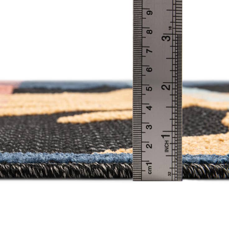 Detail image of 3' 3 x 3' 3 Easy-Clean Belize Indoor / Outdoor Round Rug