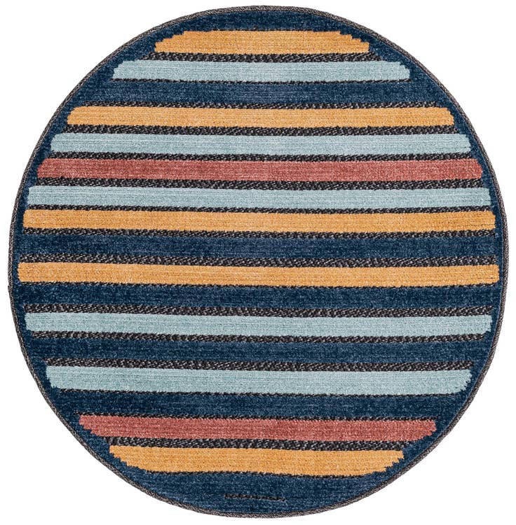 Detail image of 3' 3 x 3' 3 Easy-Clean Belize Indoor / Outdoor Round Rug