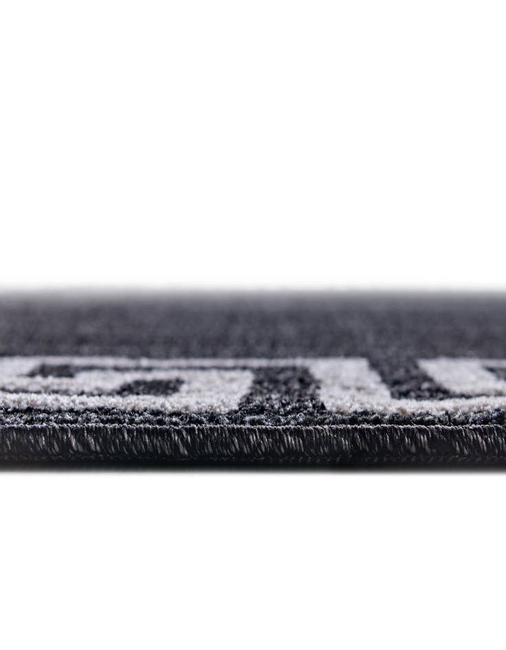 Detail image of 6' x 6' Greek Key Round Rug