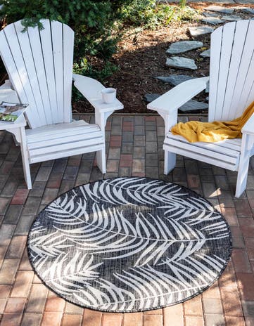 12' x 12' Easy-Clean Botanical Indoor / Outdoor Round Rug