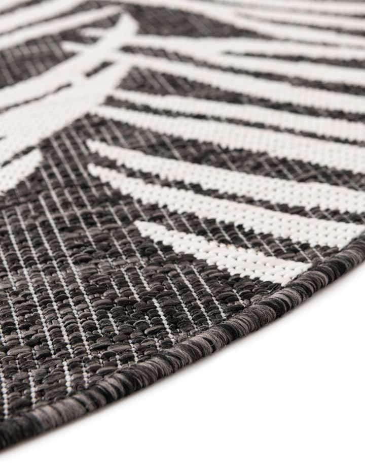 13' x 13' Easy-Clean Botanical Indoor / Outdoor Round Rug