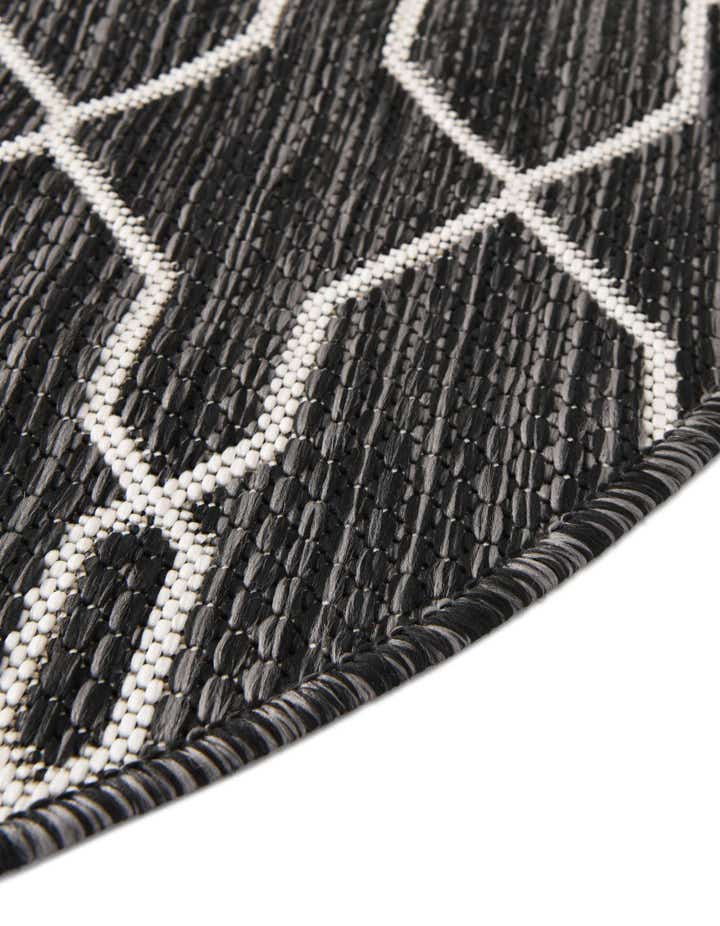 4' x 4' Easy-Clean Lattice Indoor / Outdoor Round Rug