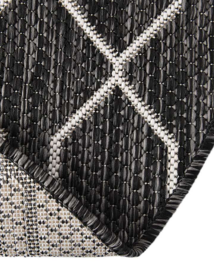 4' x 4' Easy-Clean Lattice Indoor / Outdoor Round Rug