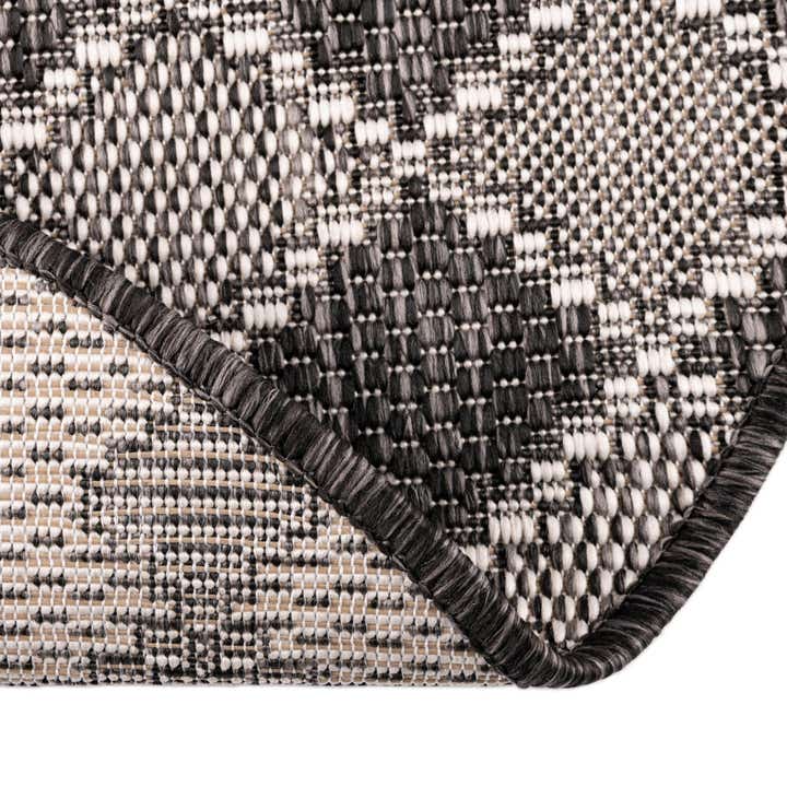 4' x 4' Easy-Clean Lattice Indoor / Outdoor Round Rug