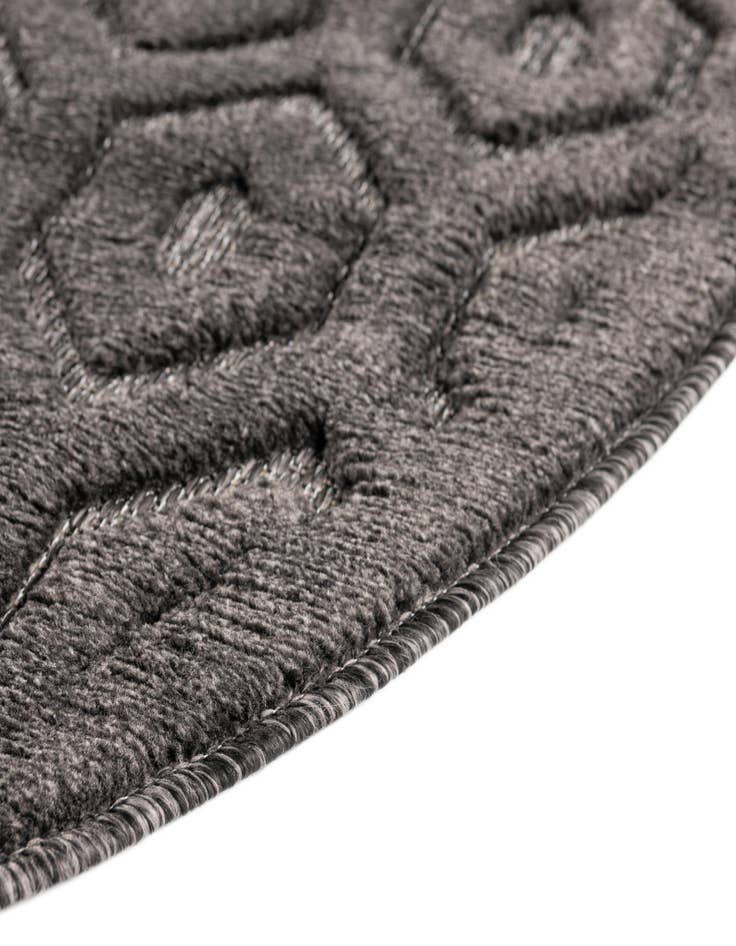 Detail image of 5' 3 x 5' 3 Easy-Clean Trellis Textured Indoor / Outdoor Round Rug