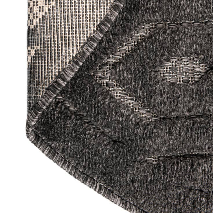 Detail image of 5' 3 x 5' 3 Easy-Clean Trellis Textured Indoor / Outdoor Round Rug