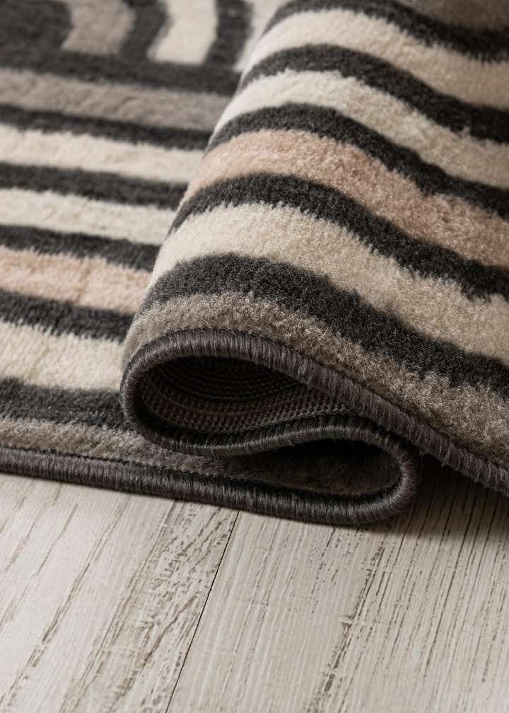 2' x 8' Charlotte Runner Rug