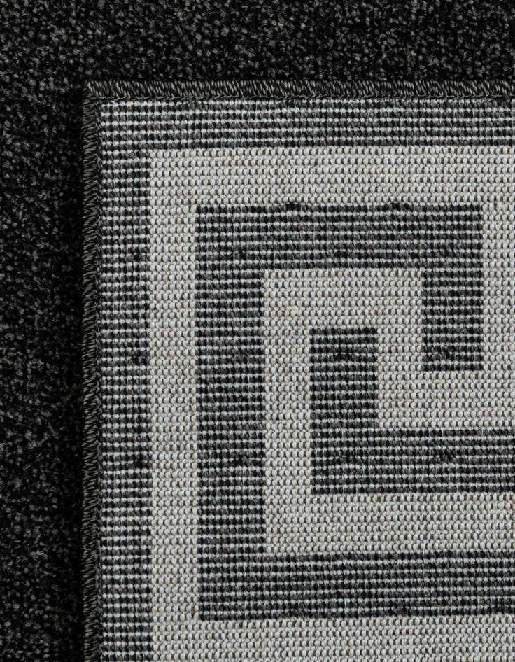 Detail image of 2' x 6' Hera Runner Rug