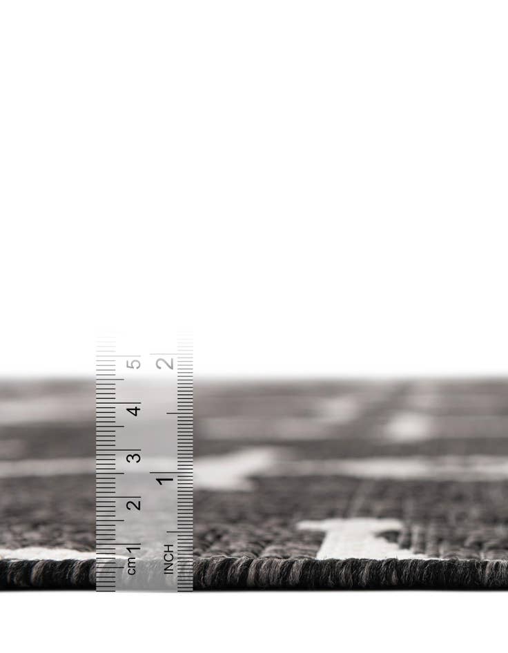 Detail image of 2' 7 x 12' Easy-Clean Coastal Indoor / Outdoor Runner Rug
