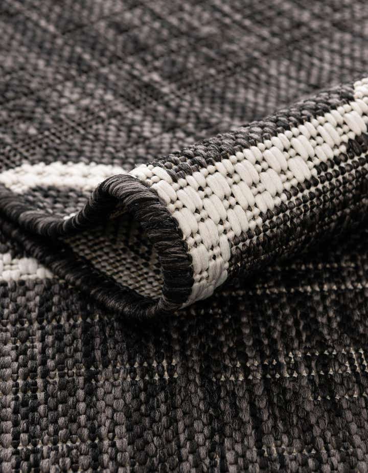 2' x 8' Easy-Clean Coastal Indoor / Outdoor Runner Rug