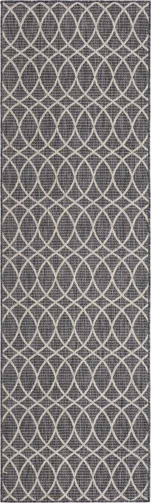 2' 7 x 10' Easy-Clean Lattice Indoor / Outdoor Runner Rug